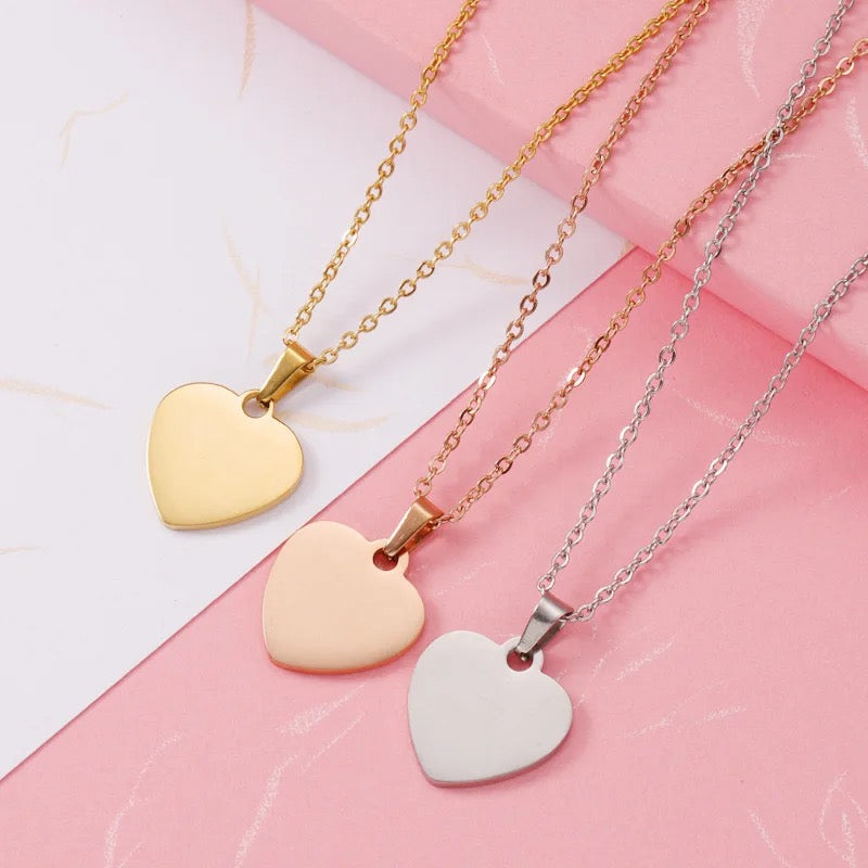 Halskette Love Diamond Heart individuell graviert